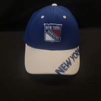 Шапка на New York Rangers , снимка 1 - Фен артикули - 44590381