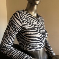 Блуза с принт и гол гръб !, снимка 3 - Блузи с дълъг ръкав и пуловери - 42181200