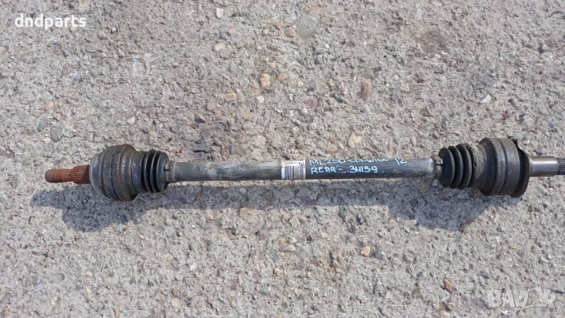Полуоска Mercedes ML250 CDI W166 2012г.(задна)	, снимка 1