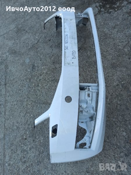 Броня предна оригинална 5E0 807 221 N skoda Octavia 17-20г шкода Октавия , снимка 1