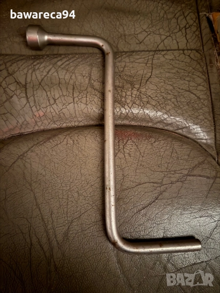 Оригинален ключ 17 за гуми за BMW, снимка 1