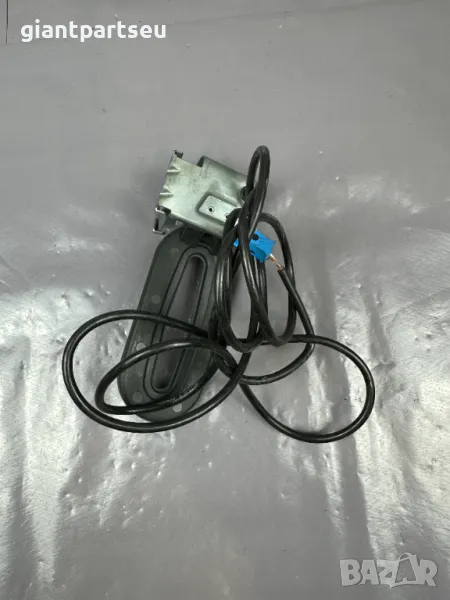 Антена за Мерцедес Mercedes-benz W220 A2208200675, снимка 1