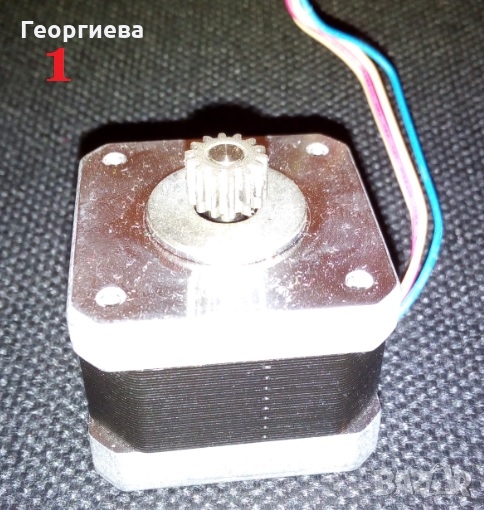 Стъпков мотор japan servo kh42hm2b046, снимка 1