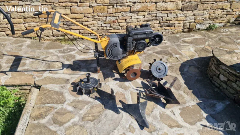 Мотофреза с инвентар, италианска и много запазена , снимка 1