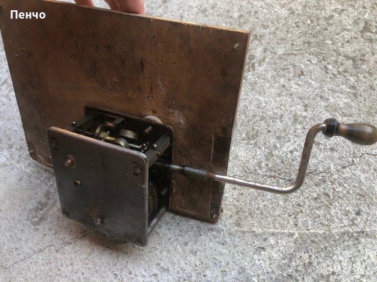 механизъм с манивела за старинен грамофон, снимка 1