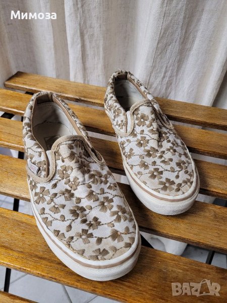 VANS slip on 🌻🌼 бежеви кецове с бродерии на цветя🌼🌼, снимка 1