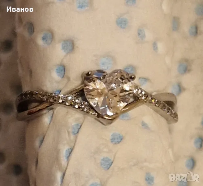 Дамски сребърен пръстен с бял Сапфир, снимка 1