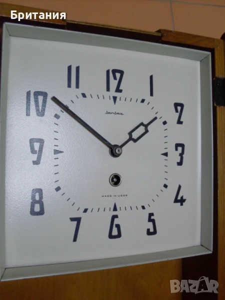 Стар стенен съветски часовник с махало, снимка 1