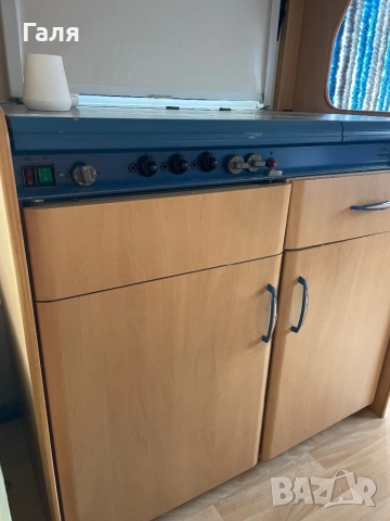 Каравана Hobby Delux, снимка 18 - Каравани и кемпери - 53447835