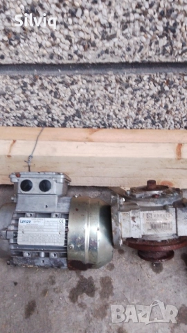 Мотор , редуктор ,шнек за парно