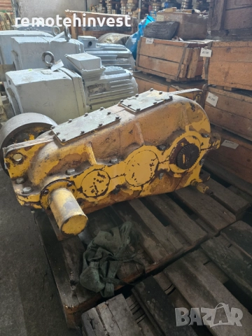 Кранов Редуктор / Редуктор за кран / Тристъпален, снимка 2 - Резервни части за машини - 52163425