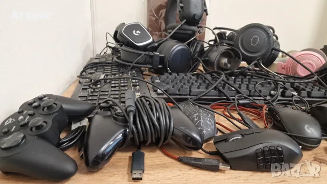 Голям лот геймърска периферия за части/ремонт – Logitech, Razer, Roccat, джойстици, слушалки, снимка 12 - Клавиатури и мишки - 55875908