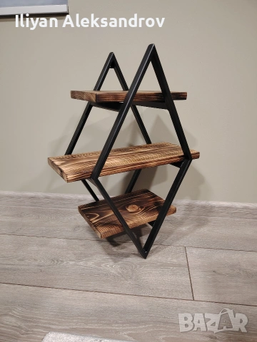 Стенни етажерки ромб