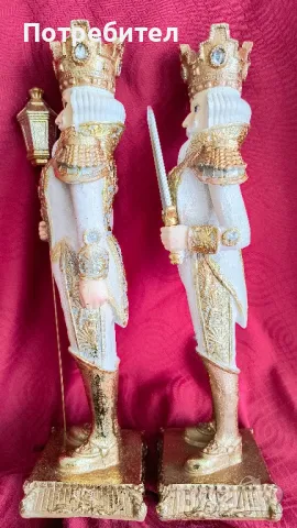 Декоративна фигура- лешникотрошачката, снимка 4 - Декорация за дома - 48750688