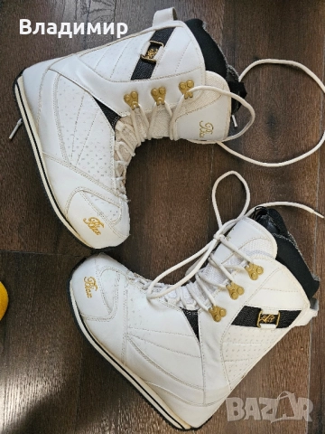 Сноуборд обувки Blax 40/41, снимка 9 - Зимни спортове - 52451340