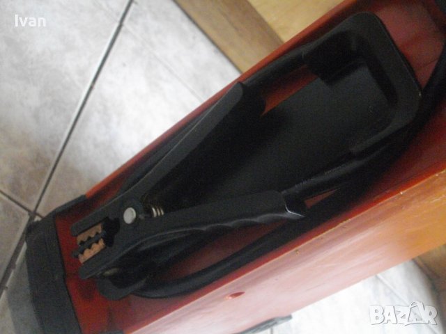 12V/24V-Немска Енергийна Зарядна Станция С Компресор/Зарядна Станция Black Decker-450А-Английска, снимка 18 - Компресори - 40732908