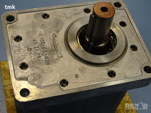 Хидравлична помпа Jihostroi U80A, снимка 14 - Резервни части за машини - 36375544