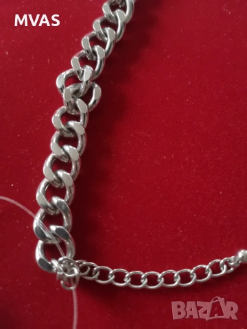 Нова дамска гривна сребриста дебела плетка, снимка 2 - Гривни - 53181822