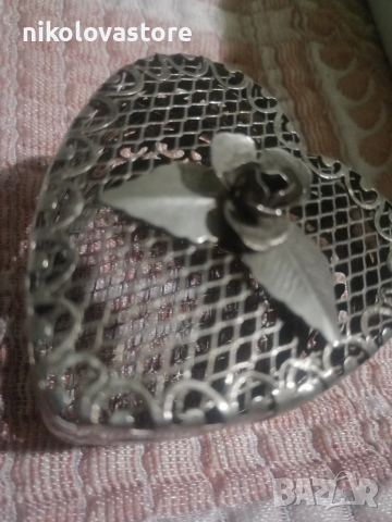 малка метална декоративна кутийка , снимка 3 - Декорация за дома - 51659648