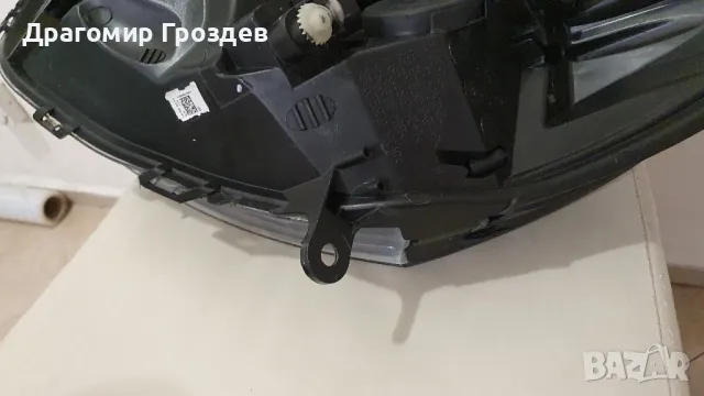 Оригинален десен фар за Renault Clio IV/ Рено Клио 4 (2016-2019), снимка 13 - Части - 48798935