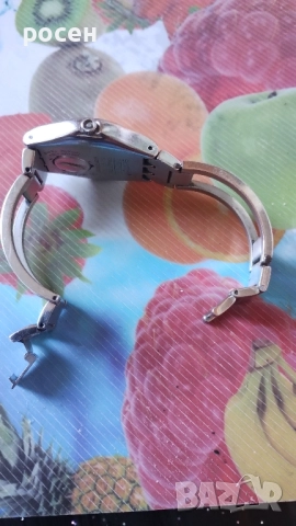 дамски часовник swatch, снимка 2 - Дамски - 51760719