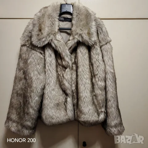 Дамско късо палто ZARA. 