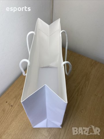 Автентична бутикова Christian Dior подаръчна торба 31 x 31 cm gift bag , снимка 5 - Чанти - 42064193