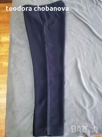 Тъмно син панталон с кант , снимка 2 - Панталони - 36005180