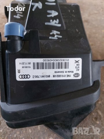 десен халоген Audi A4, снимка 2 - Части - 41420752