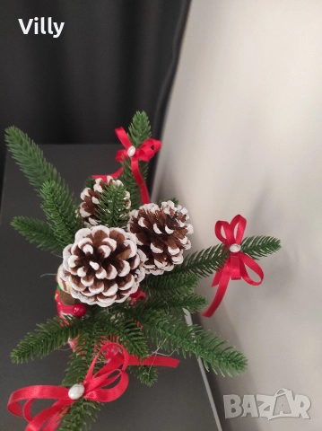 Коледна декорация - кашпа с мече и шишарки, снимка 2 - Декорация за дома - 52671009