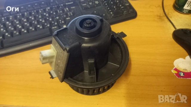 Моторче парно за Голф 2 и Джета 191 819 021 / 3137 020003