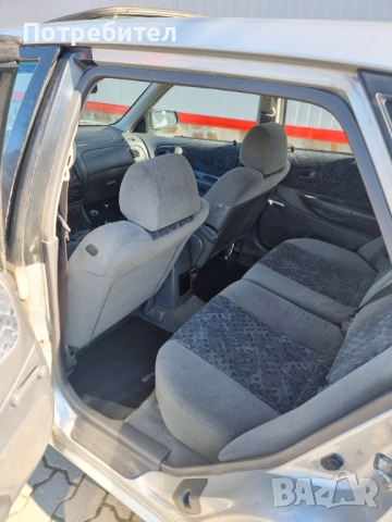 Mazda 323 LPG, снимка 11 - Автомобили и джипове - 53609568