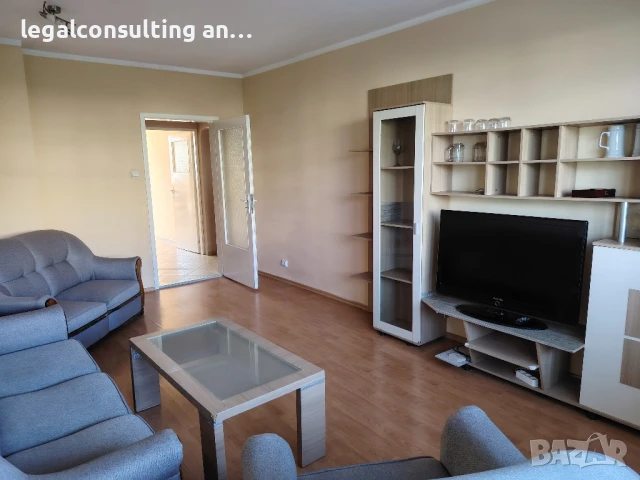 Тристаен до Мед. академия, ремонтиран, 780 EUR. 