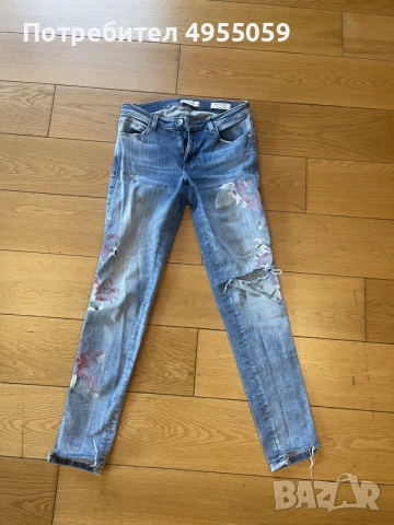 оригинални дамски дънки Guess 28 номер