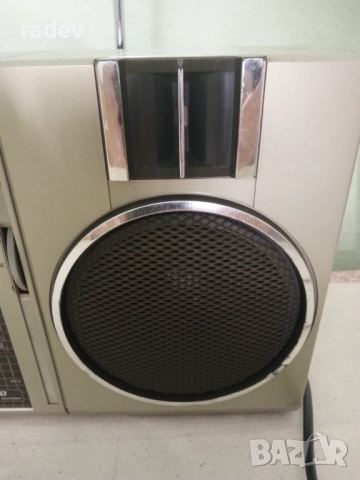 Еднокасетъчен касетофон Sharp GF 7300, снимка 3 - Радиокасетофони, транзистори - 51545277