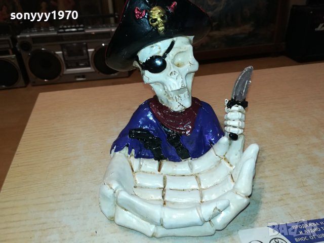 Декоративен пепелник във формата на скелет пират 1308231050, снимка 3 - Колекции - 41840558