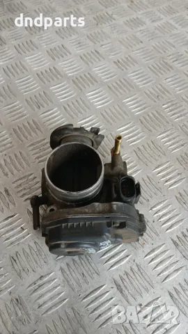 Дроселова клапа VW Golf 4 2.0i 2000 06A133064H Volkswagen Golf IV (1998-2004)