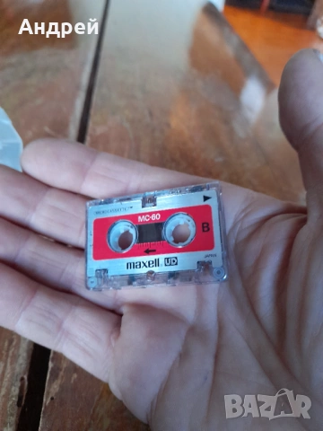 Стара микро касета Maxell, снимка 3 - Други ценни предмети - 53433124