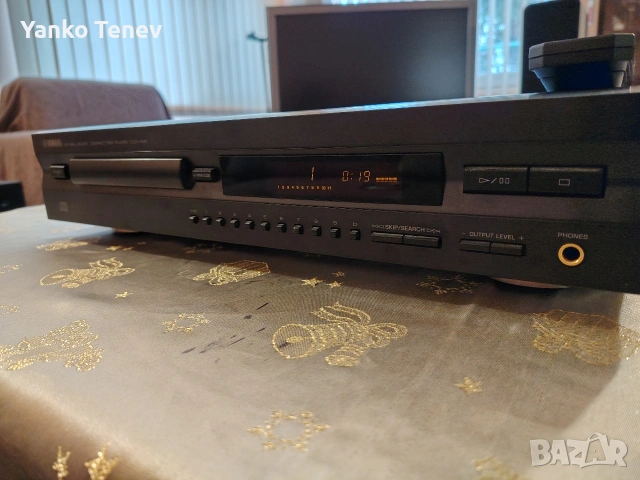 СД плеар Ямаха CDX 496