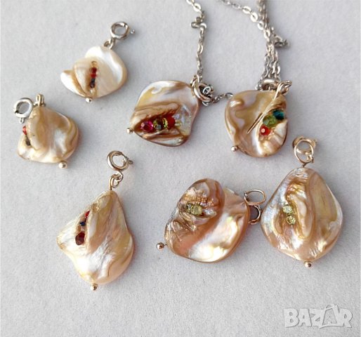 Висулки от седеф с инкрустирани кристалчета, снимка 6 - Колиета, медальони, синджири - 39321140