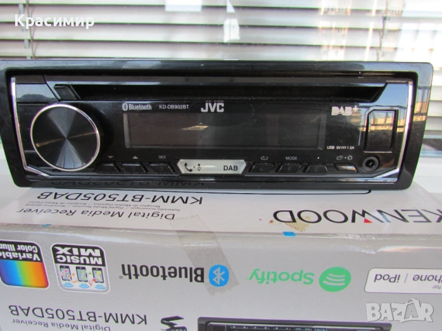 CD плеър за кола JVC KD-DB902BT, снимка 10 - Аксесоари и консумативи - 53866157
