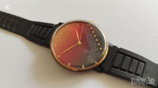 Стар, дамски механичен часовник Заря-VREMEX, СССР, снимка 2 - Колекции - 40838920