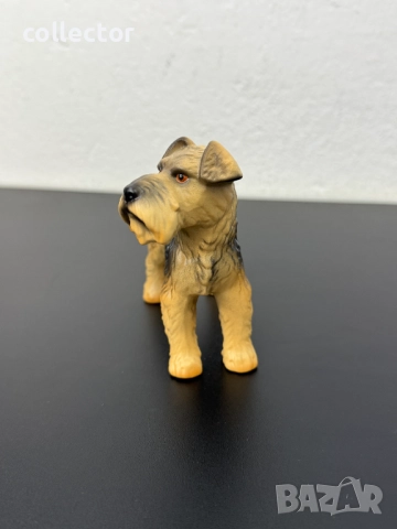 Порцеланова фигурка на  Еърдейл териер Goebel. №7501, снимка 5 - Колекции - 52083265