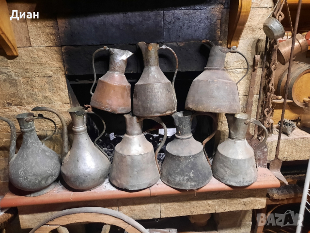 стари медни бъкърени ибрици,ибрик,гюм,кани