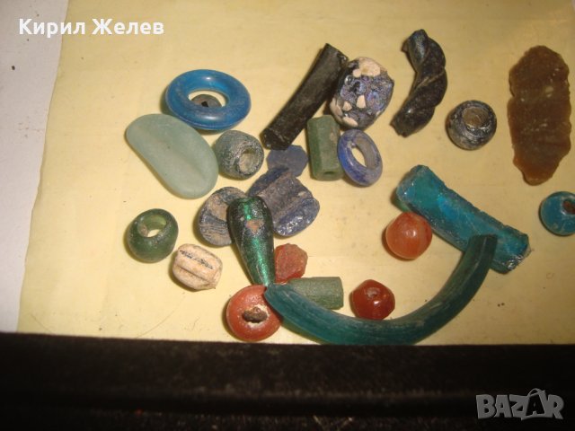 СТАРО ЦВЕТНО СТЪКЛО ВЪЗРАЖДАНЕ 17-18 ВЕК МНОГО РЕДКИ ДУХАНО СТЪКЛО МЪНИСТА за УКРАСА и КРЕМЪК 24241, снимка 9 - Антикварни и старинни предмети - 33867056