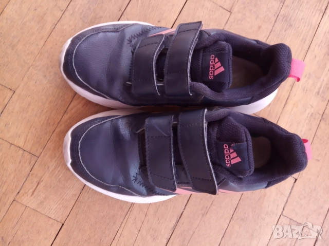 Детски маратонки Adidas , снимка 2 - Детски маратонки - 51754225