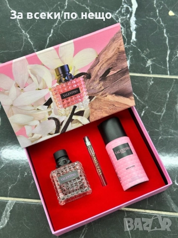 Valentino Donna Born in Roma Подаръчен Комплект За Жени Код E1166