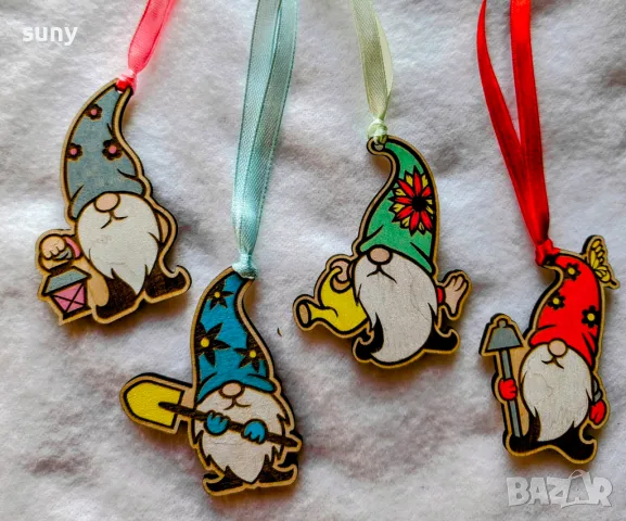 Коледни персонализирани дървени играчки за елха, снимка 3 - Други - 48136859