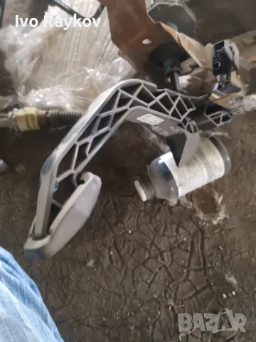 Педал спирачки , съединител за Mazda 2 , 2017g, снимка 2 - Части - 49391586