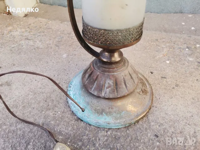 Стара бронзова електрическа лампа,работеща , снимка 3 - Антикварни и старинни предмети - 49119043